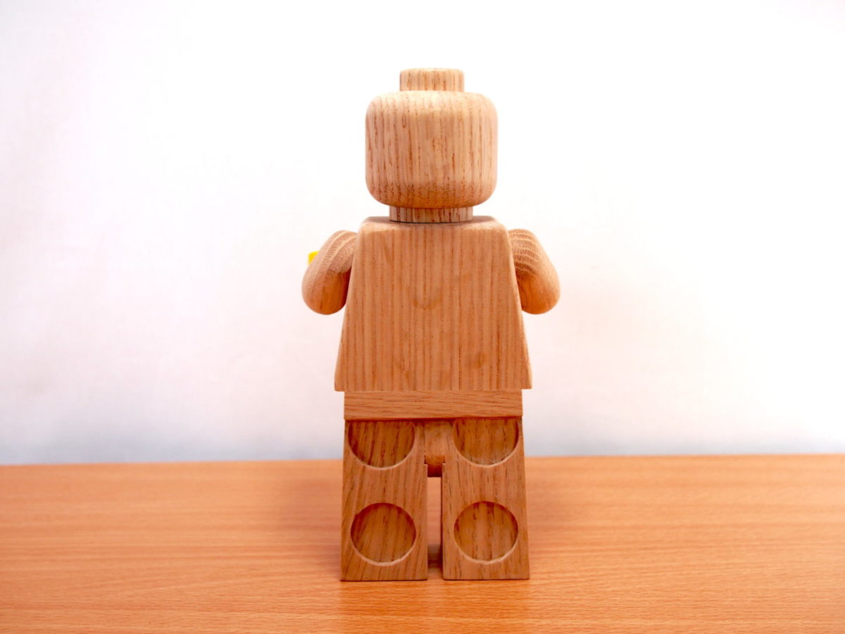 木で作られたビッグミニフィグ「レゴ(R)オリジナル 木製ミニフィギュア 853967」レビュー – おもちゃのニュース – toymim